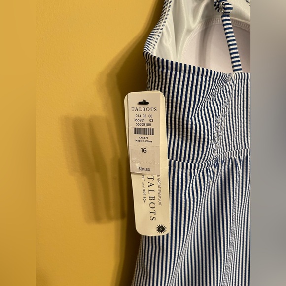 NWT MIRACLESUIT® V-NECK TANKINI - SEERSUCKER - Picture 8 of 9